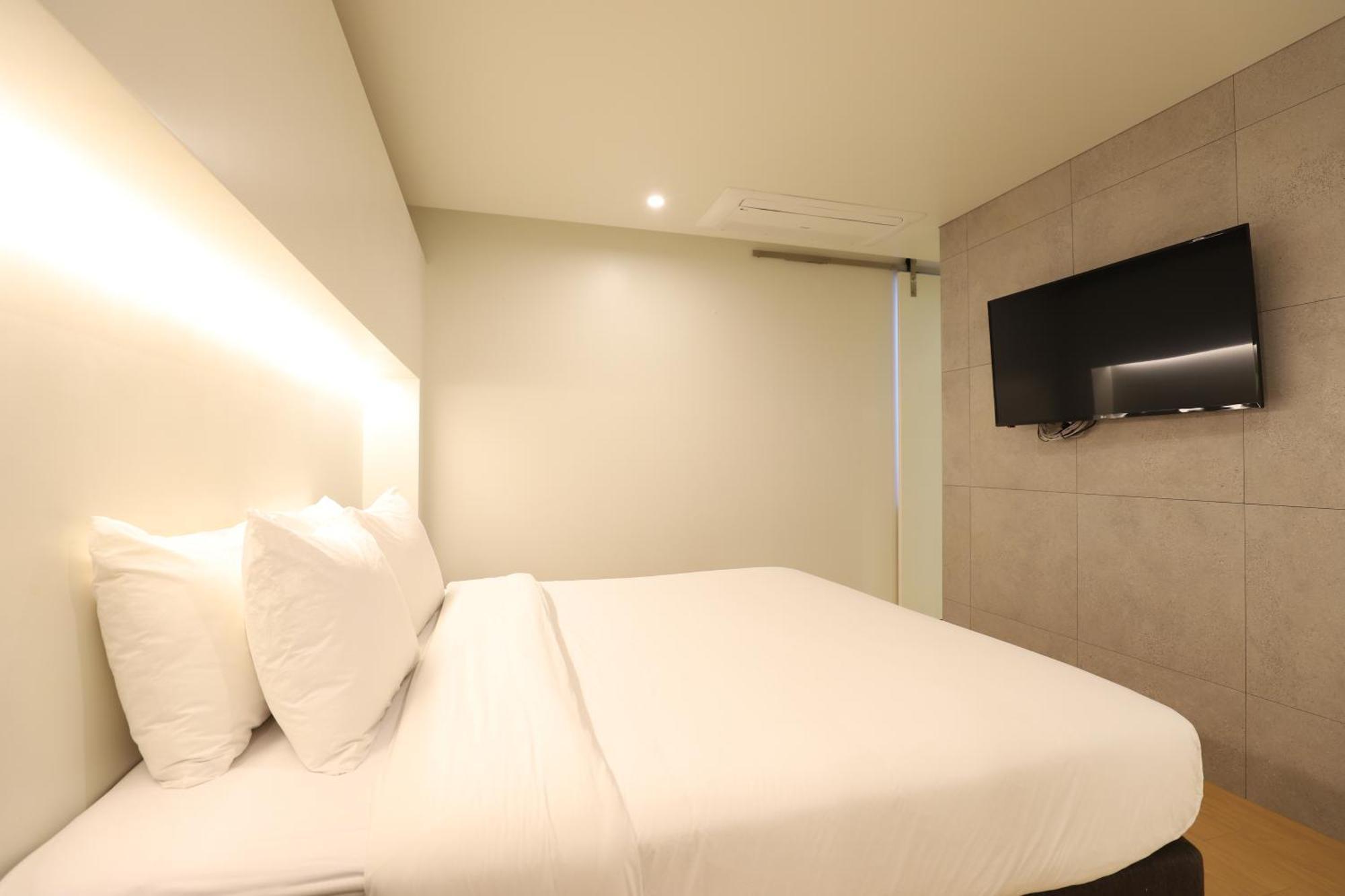 Hotel Intro Busan Esterno foto